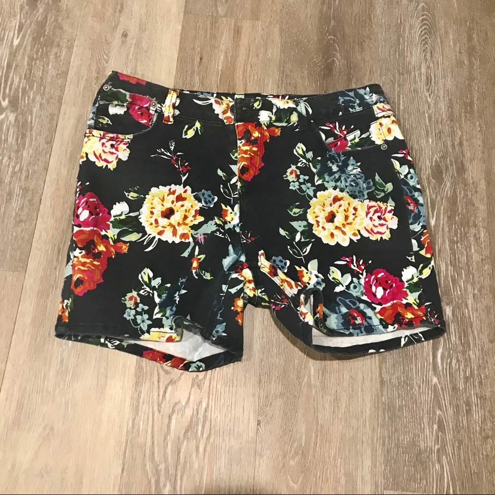 Roz & Ali Denim Shorts Navy Floral Print SZ 12.